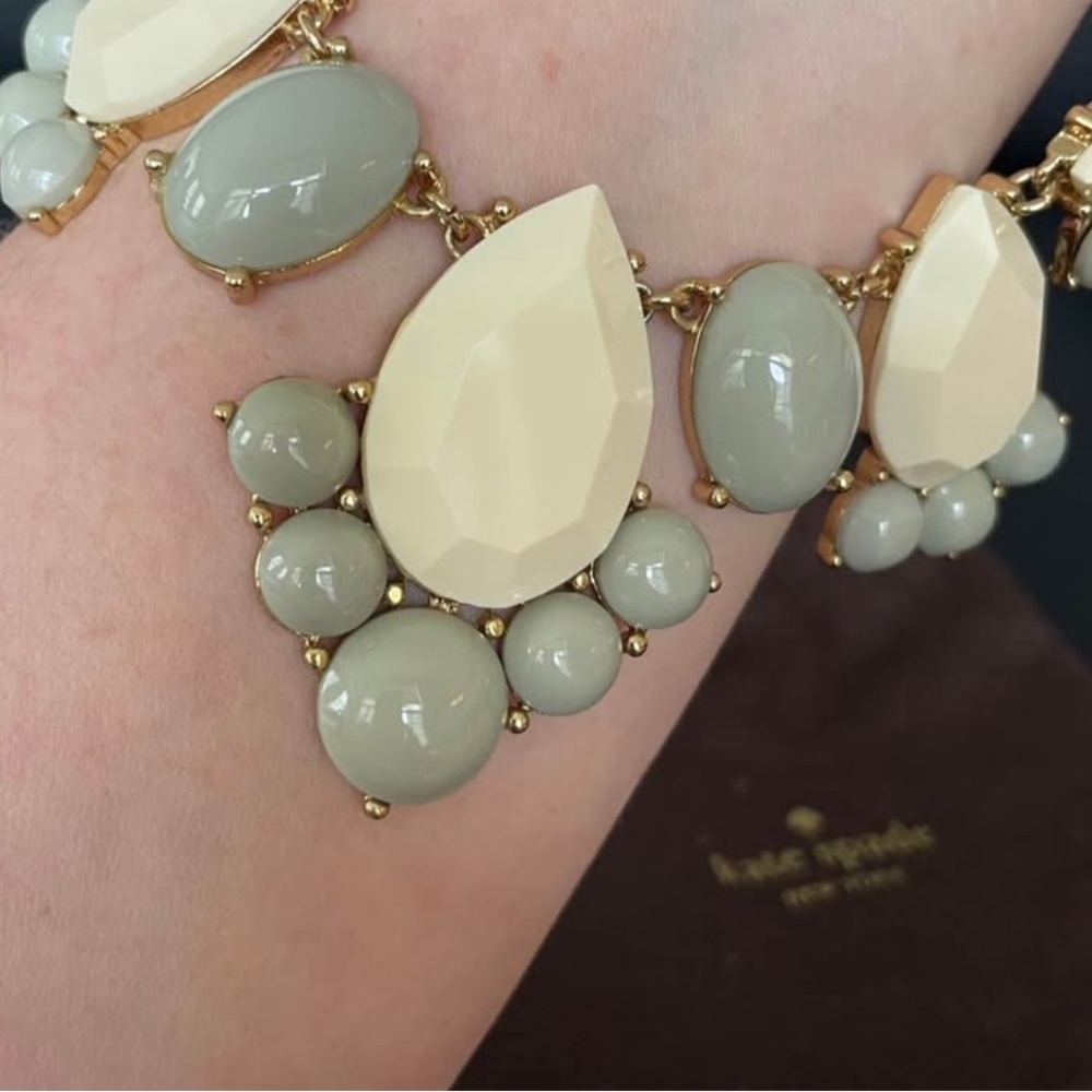 Kate Spade Gold and Cream Teardrop Necklace. Gently worn. - Picture 11 of 14